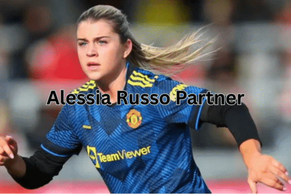 Alessia Russo Partner